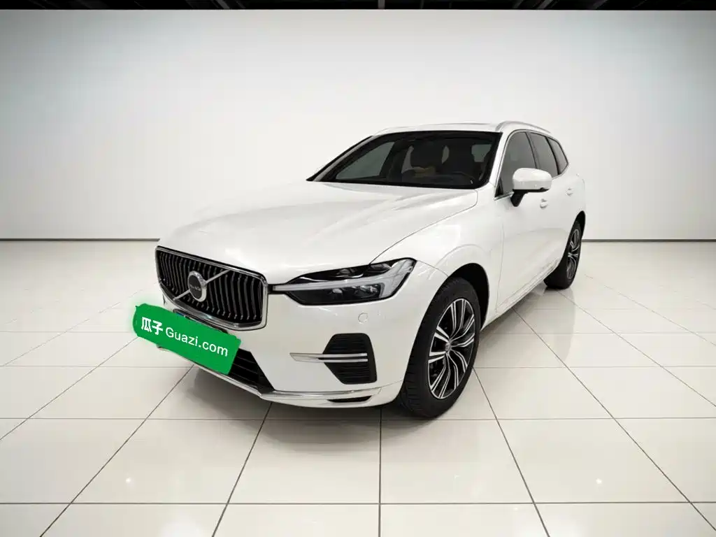 Volvo XC60 2022