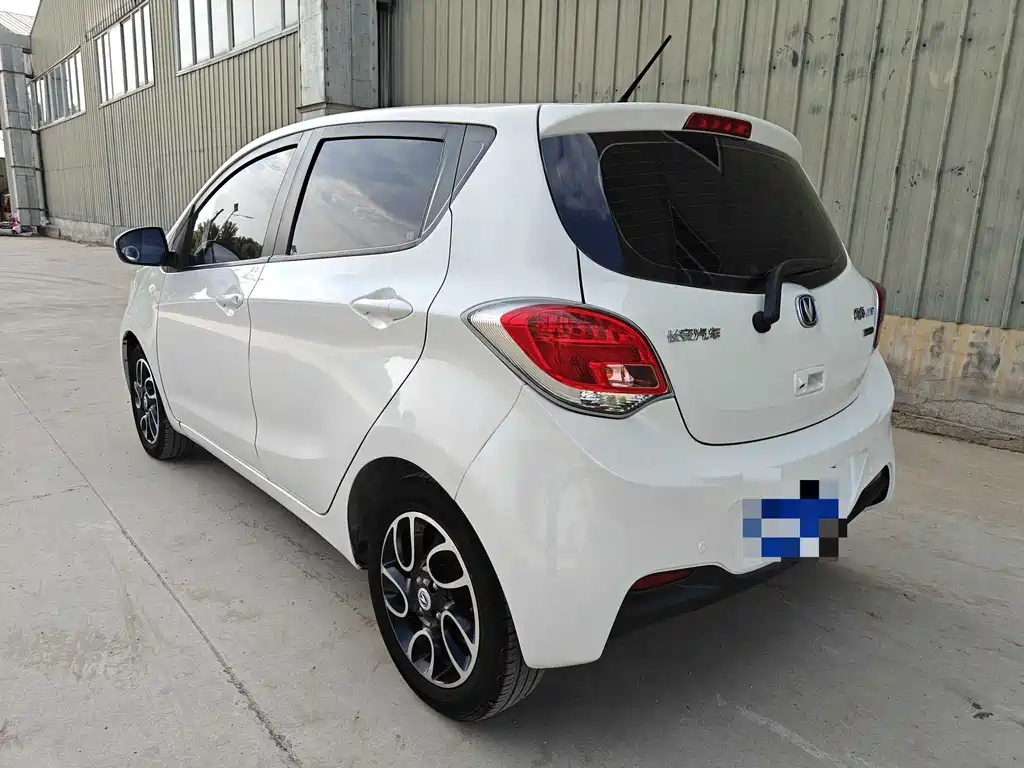 Changan BenBen 2015