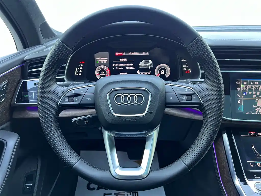 Audi Q7 2022 — фото 12