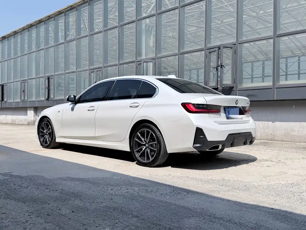 BMW 3 Series 2024