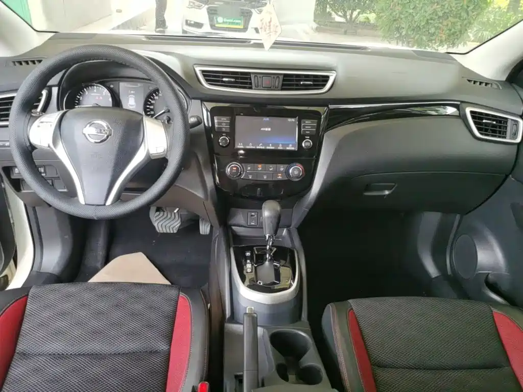 Nissan Qashqai 2018 — фото 10