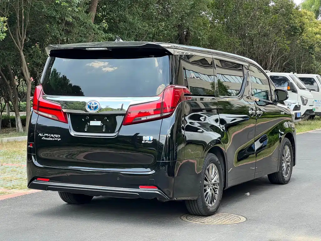 Toyota Alphard 2021 — фото 15