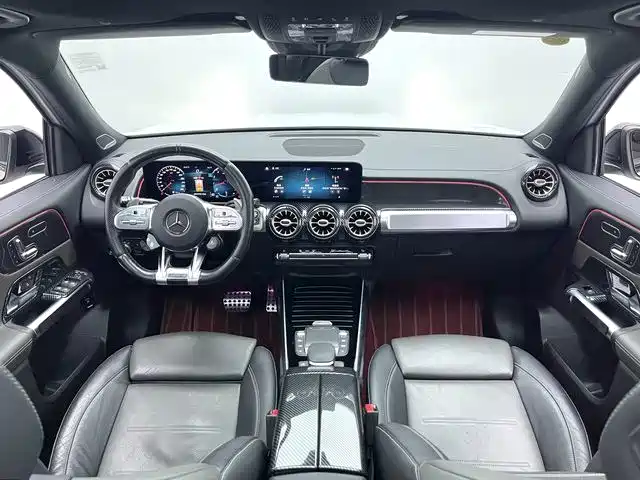 Mercedes-Benz GLB AMG 2021 — фото 8