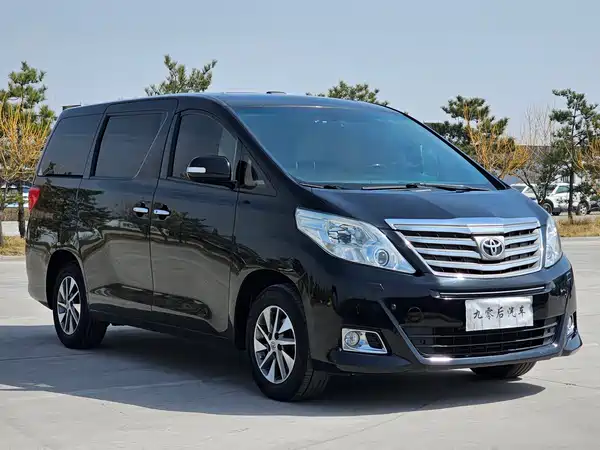 Toyota Alphard 2012