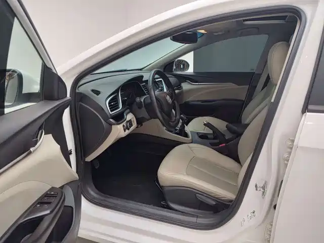 Buick Excelle GT 2017 — фото 11