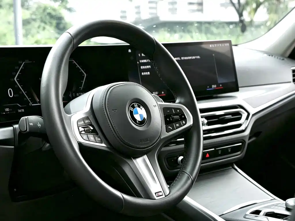 BMW 3 Series 2023 — фото 11