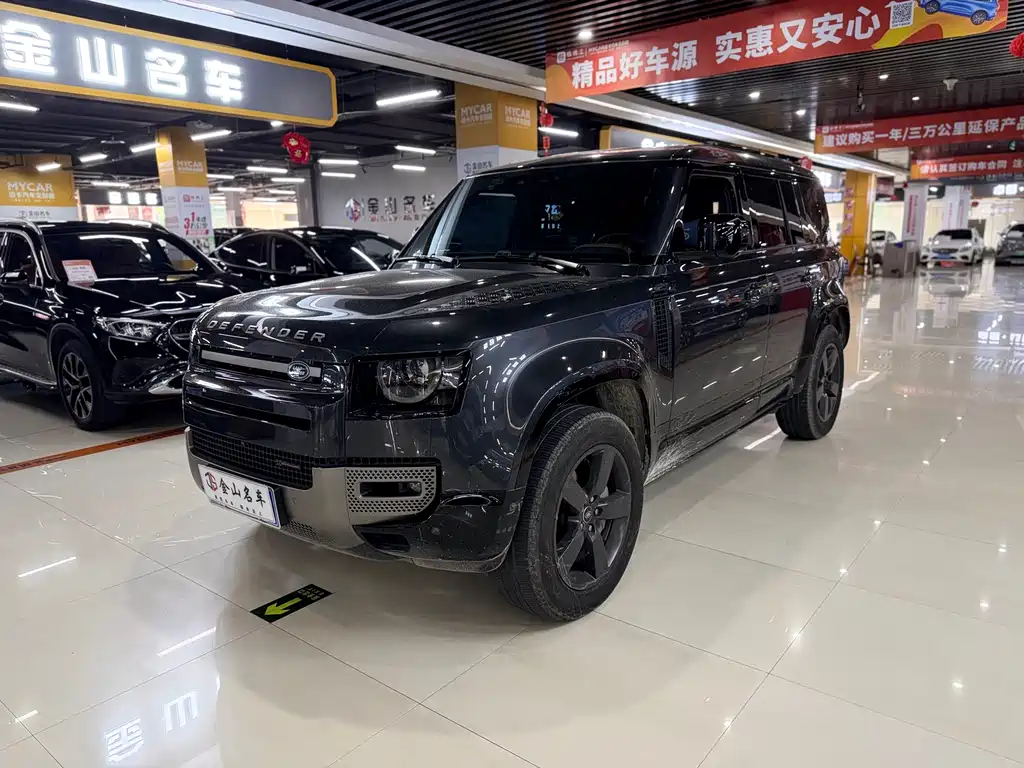 Land Rover Defender 2023
