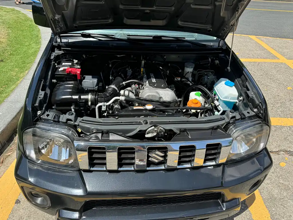 Suzuki Jimny 2018 — фото 17