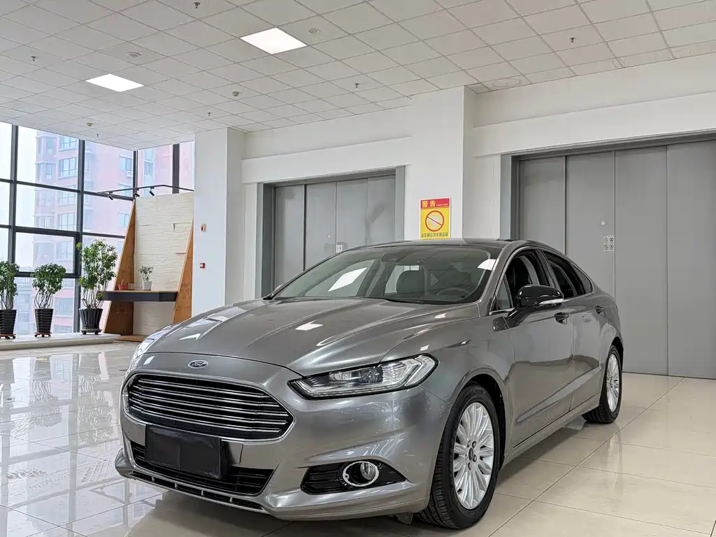 Ford Mondeo 2017 — фото 1