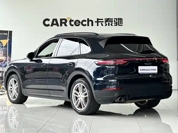 Porsche Cayenne 2022