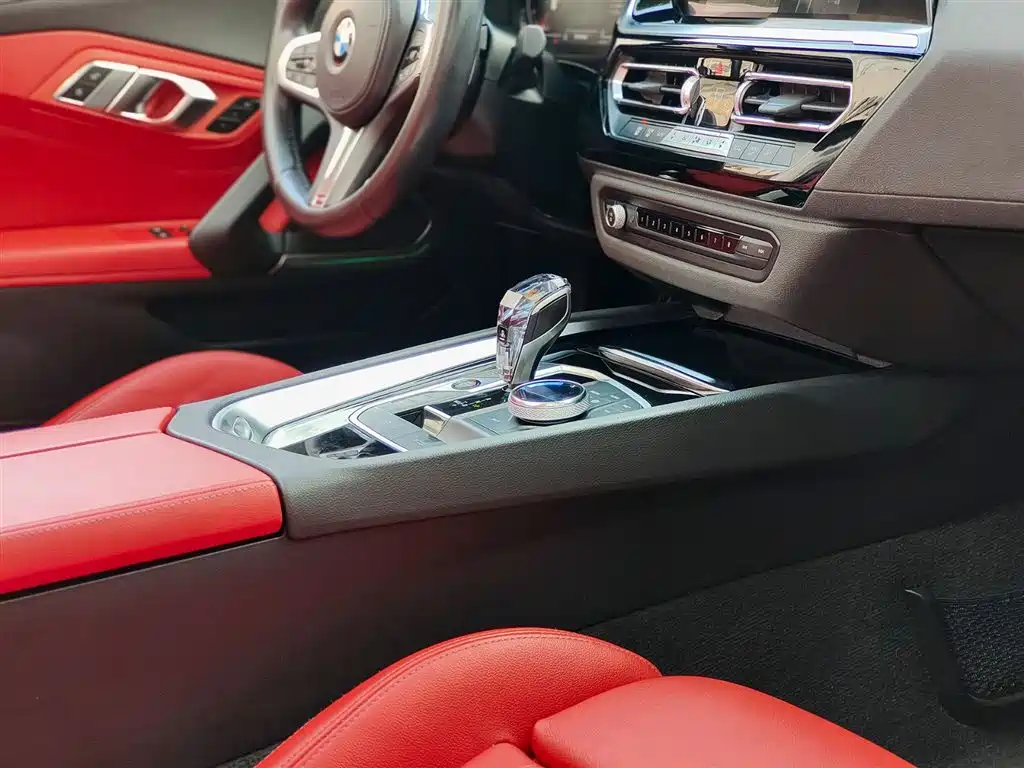BMW Z4 2024 — фото 11