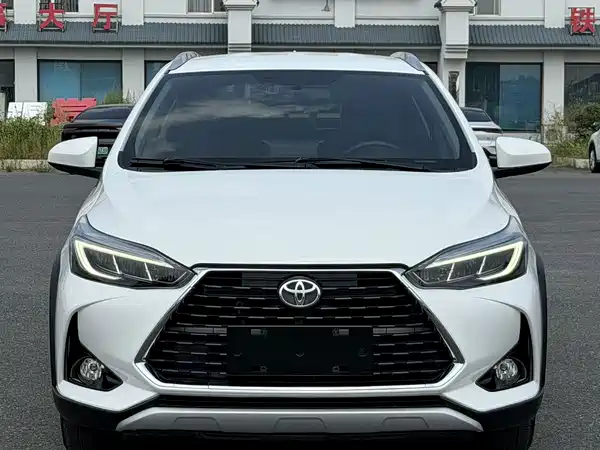 Toyota Yaris L 2022