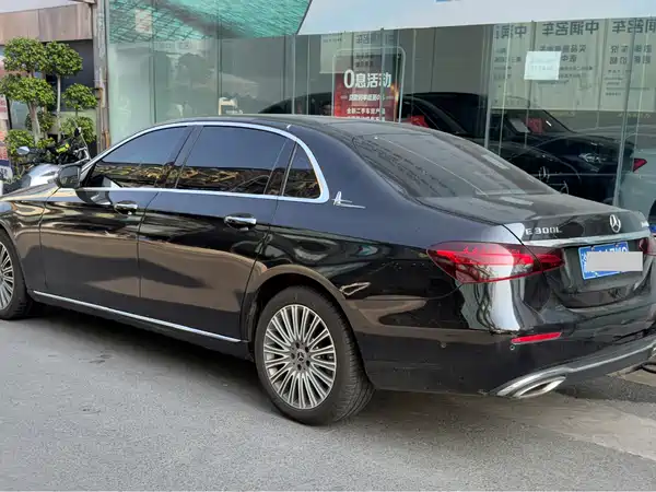 Mercedes-Benz E-Class 2023