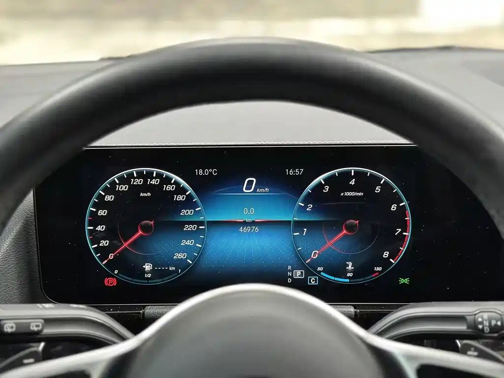 Mercedes-Benz GLA 2021 — фото 15