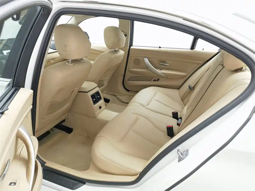 BMW 3 Series 2014 — фото 15