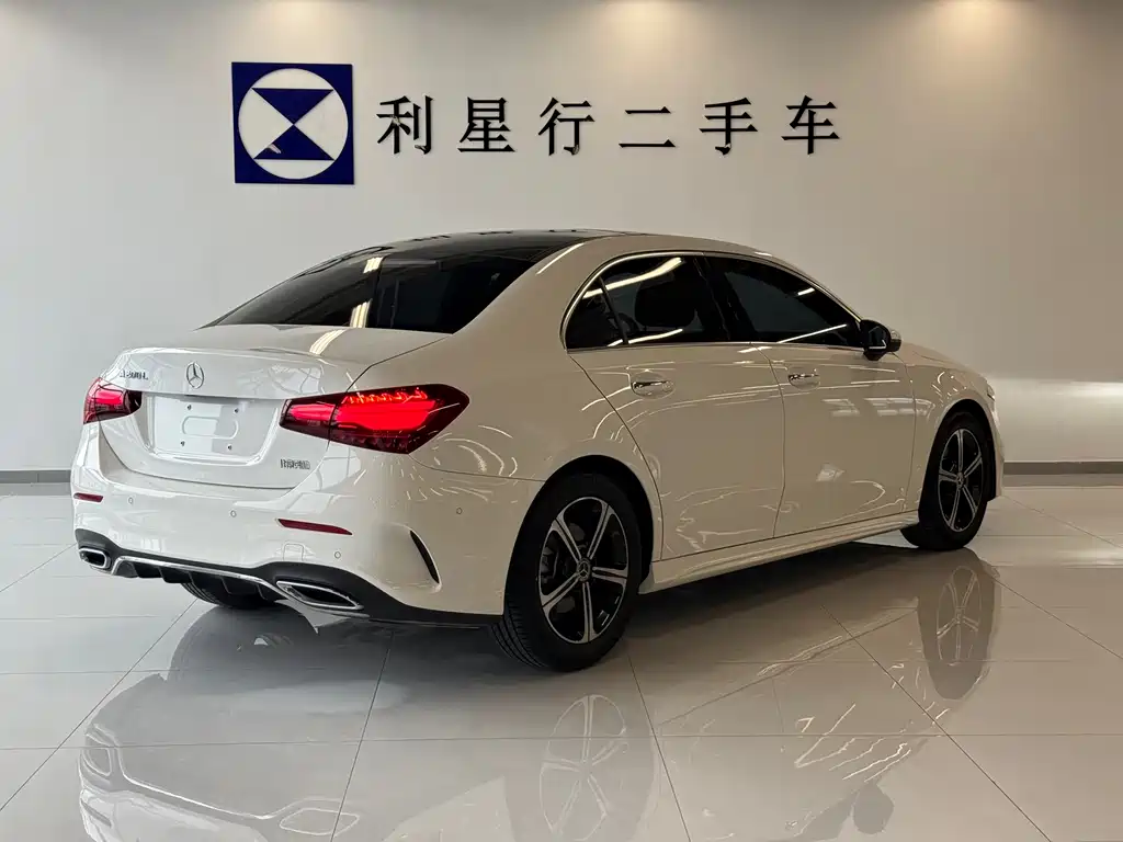 Mercedes-Benz A-Class 2023 — фото 4