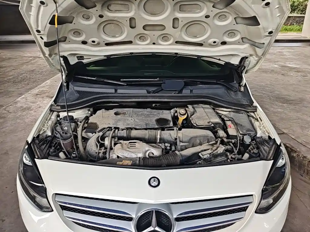 Mercedes-Benz B-Class 2015 — фото 20