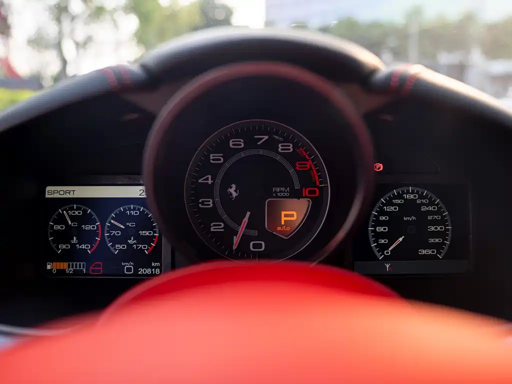 Ferrari F12berlinetta 2018 — фото 11