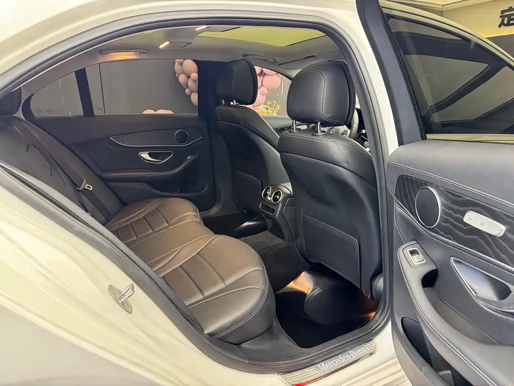 Mercedes-Benz C-Class 2019 — фото 10