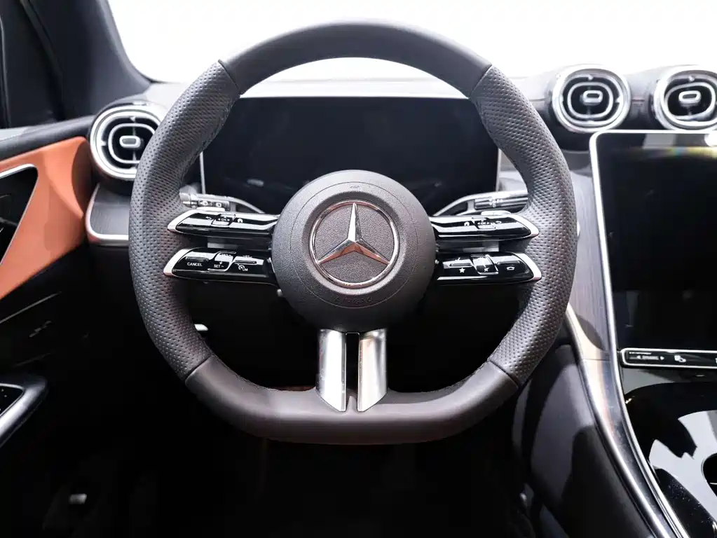 Mercedes-Benz GLC 2025 — фото 16