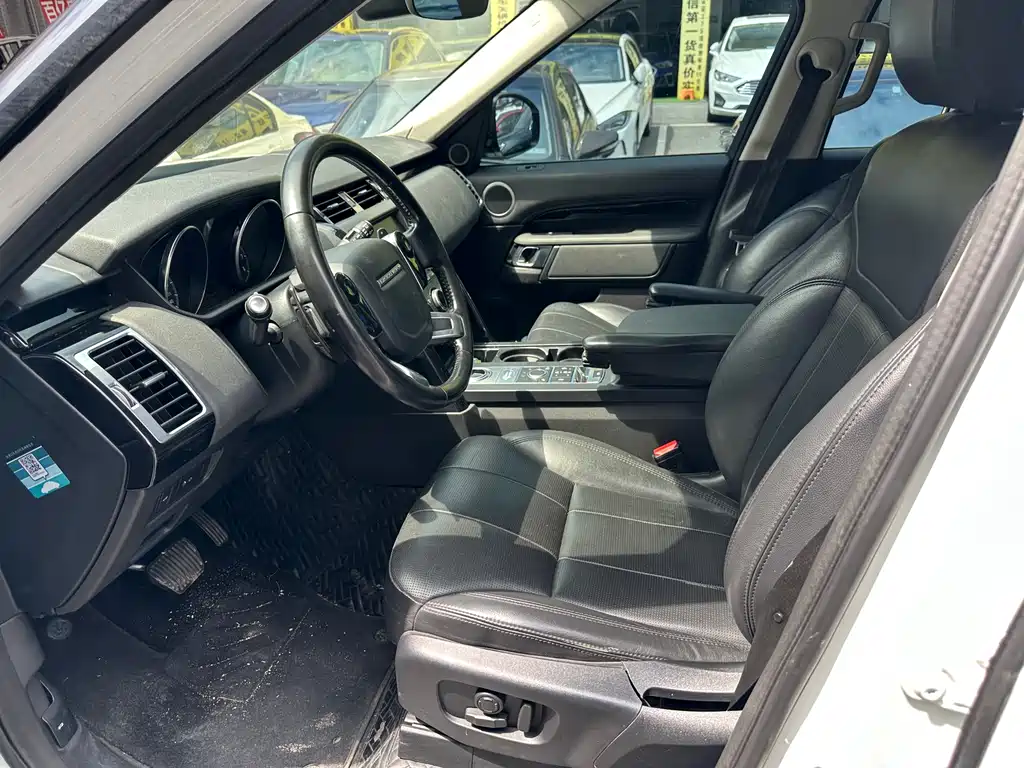 Land Rover Discovery 2019