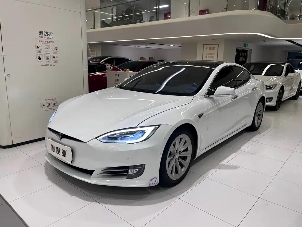 Tesla Model S 2016 — фото 1