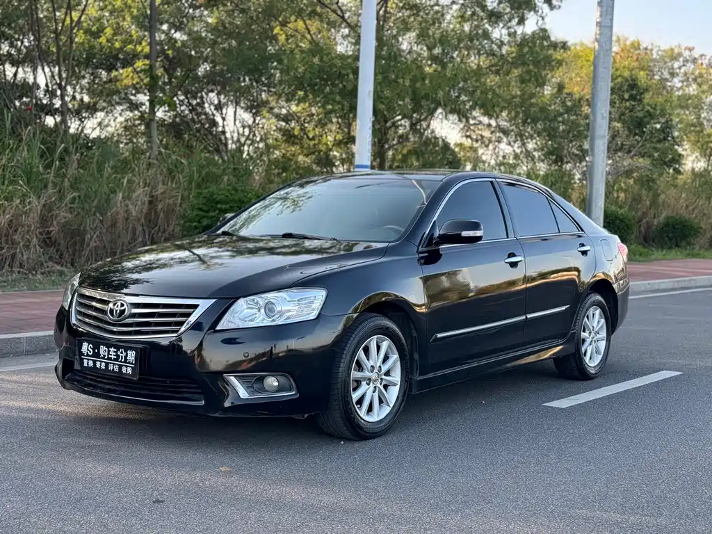 Toyota Camry 2009 — фото 1