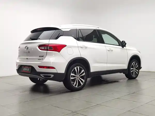 GAC Trumpchi GS4 2017