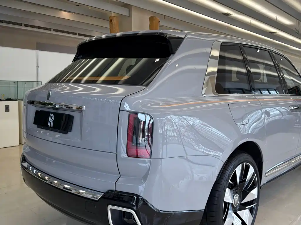 Rolls-Royce Cullinan — фото 3