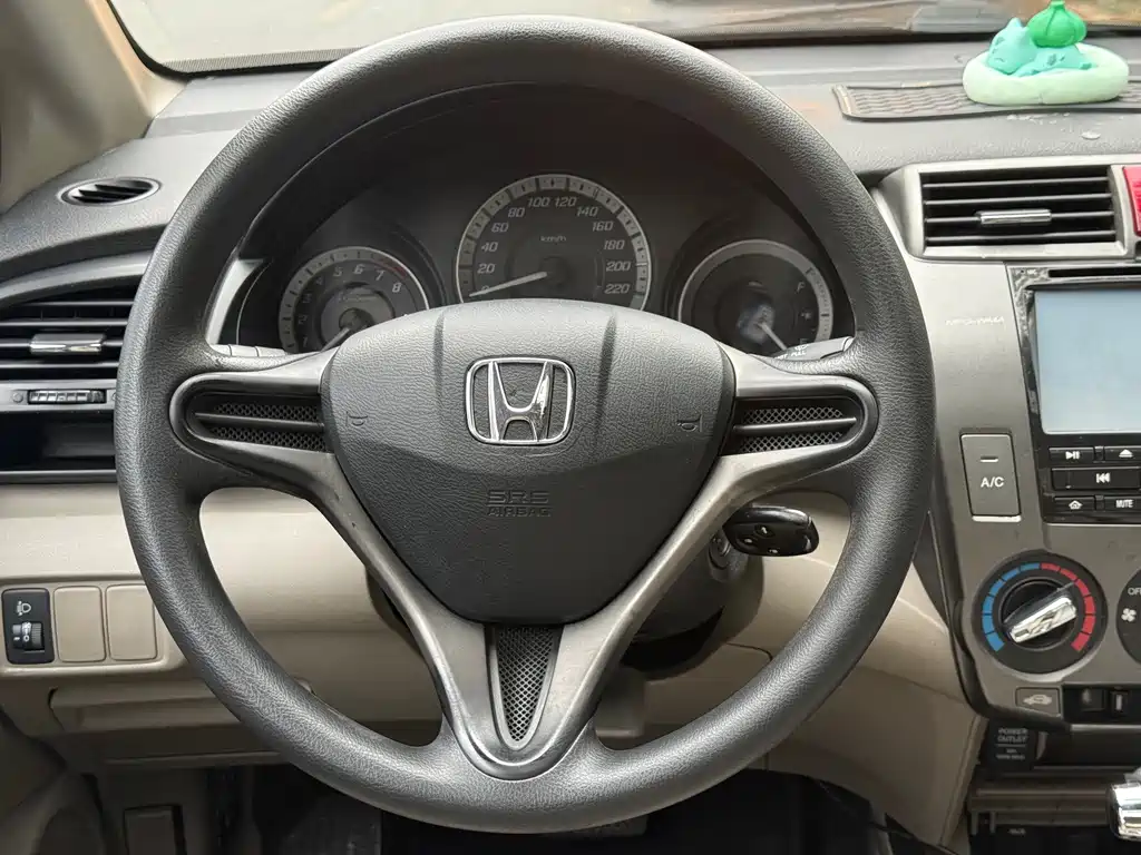 Honda City Classic 2012 — фото 11