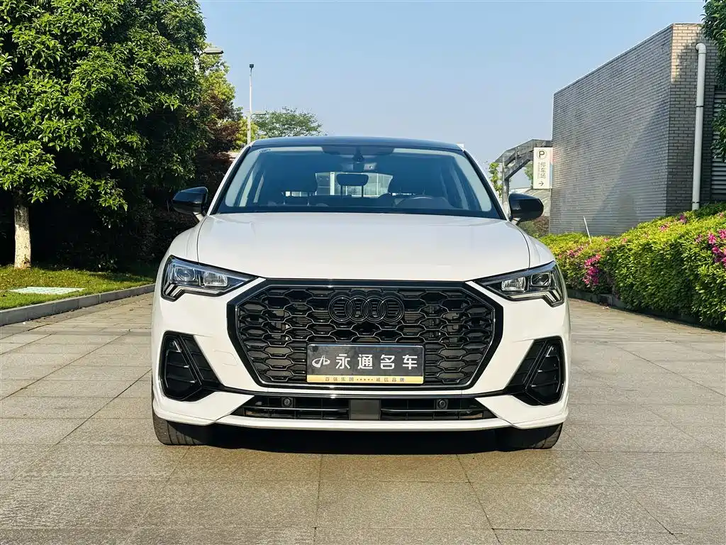 Audi Q3 Sportback 2023 — фото 2