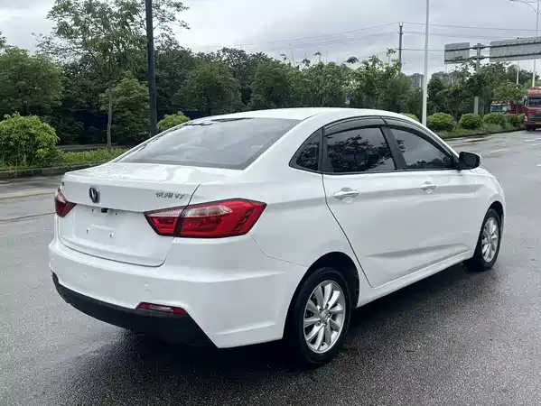 Changan Yuexiang V7 2016