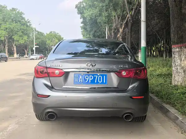Infiniti Q50L 2015