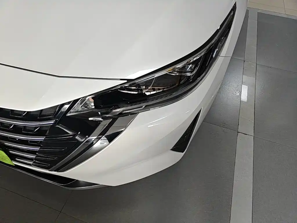 Nissan Sylphy 2025 — фото 18