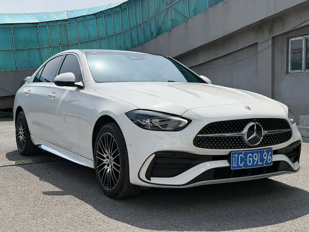 Mercedes-Benz C-Class 2025 — фото 5
