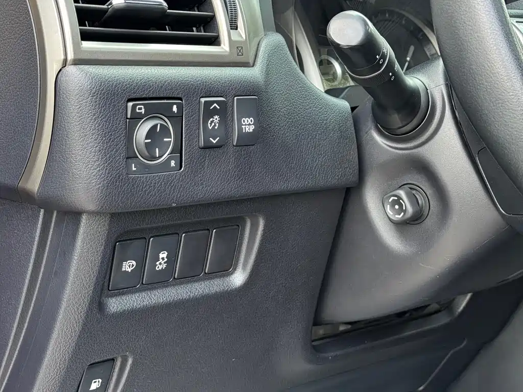 Lexus GX 2015 — фото 19