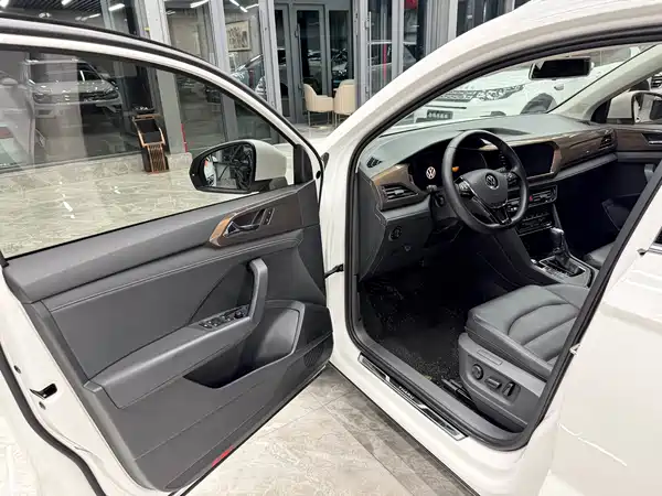 Volkswagen Tharu 2022