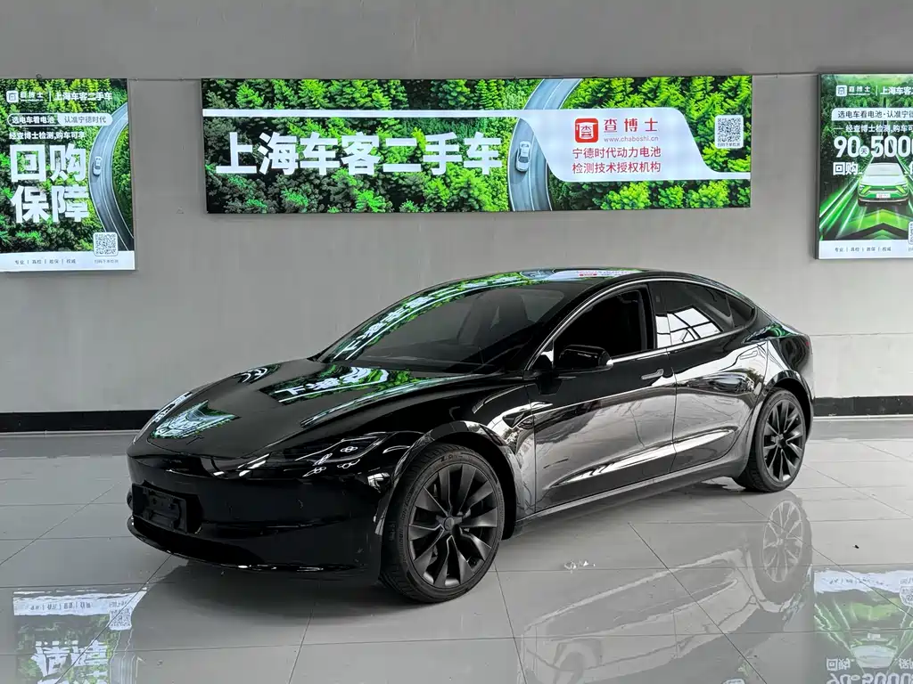 Tesla Model 3 2025 — фото 1