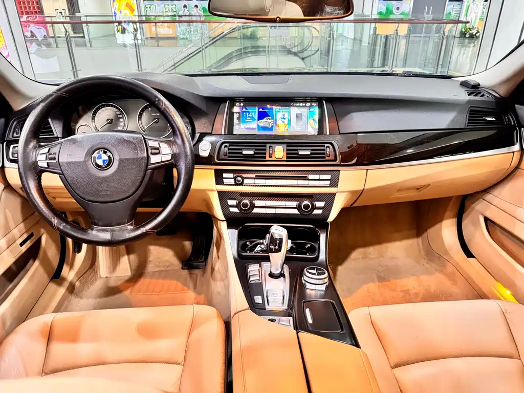 BMW 5 Series 2013 — фото 16
