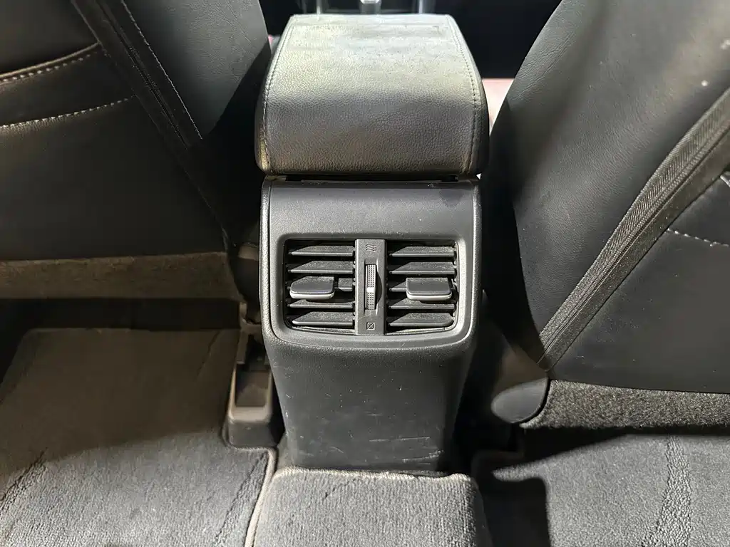 Honda Jade 2017 — фото 15