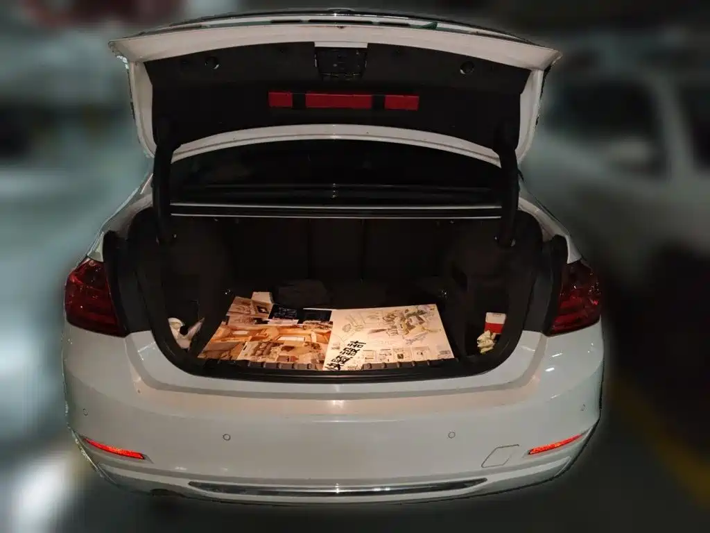 BMW 3 Series 2015 — фото 10