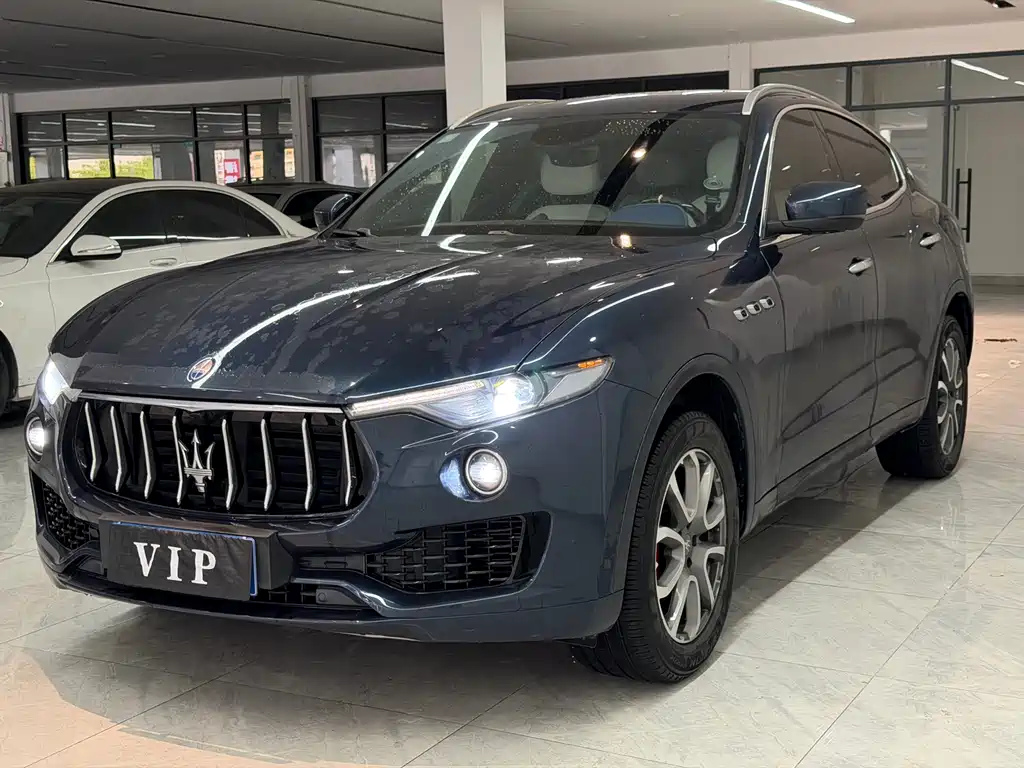 Maserati Levante 2019 — фото 1