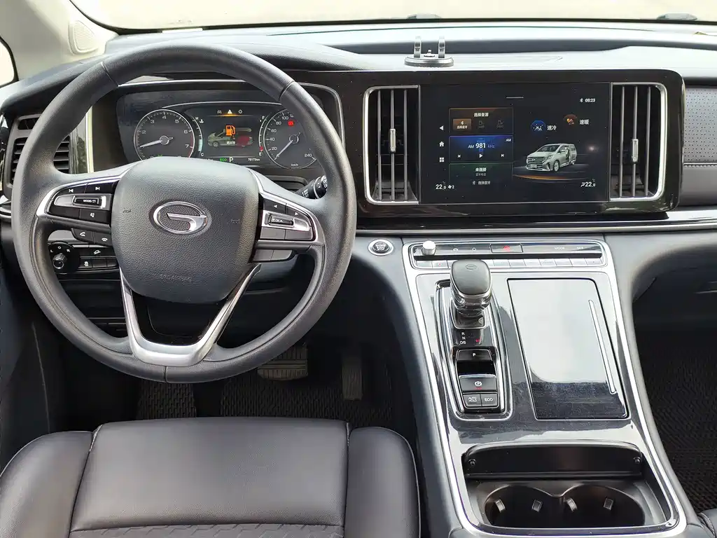 GAC Trumpchi M8 2022 — фото 8