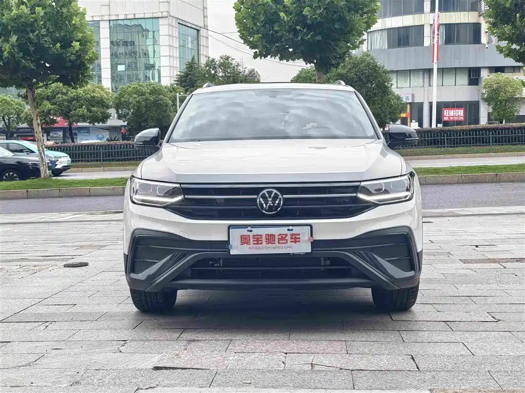 Volkswagen Tiguan L 2025 — фото 2