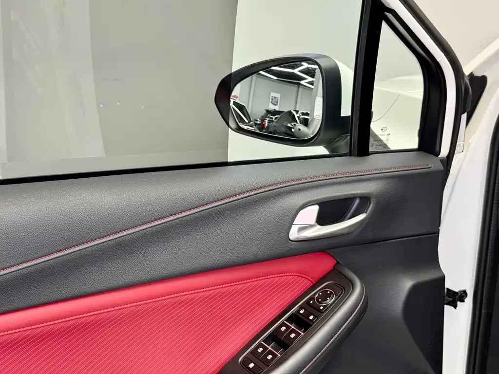 GAC Trumpchi GS4 2023 — фото 18
