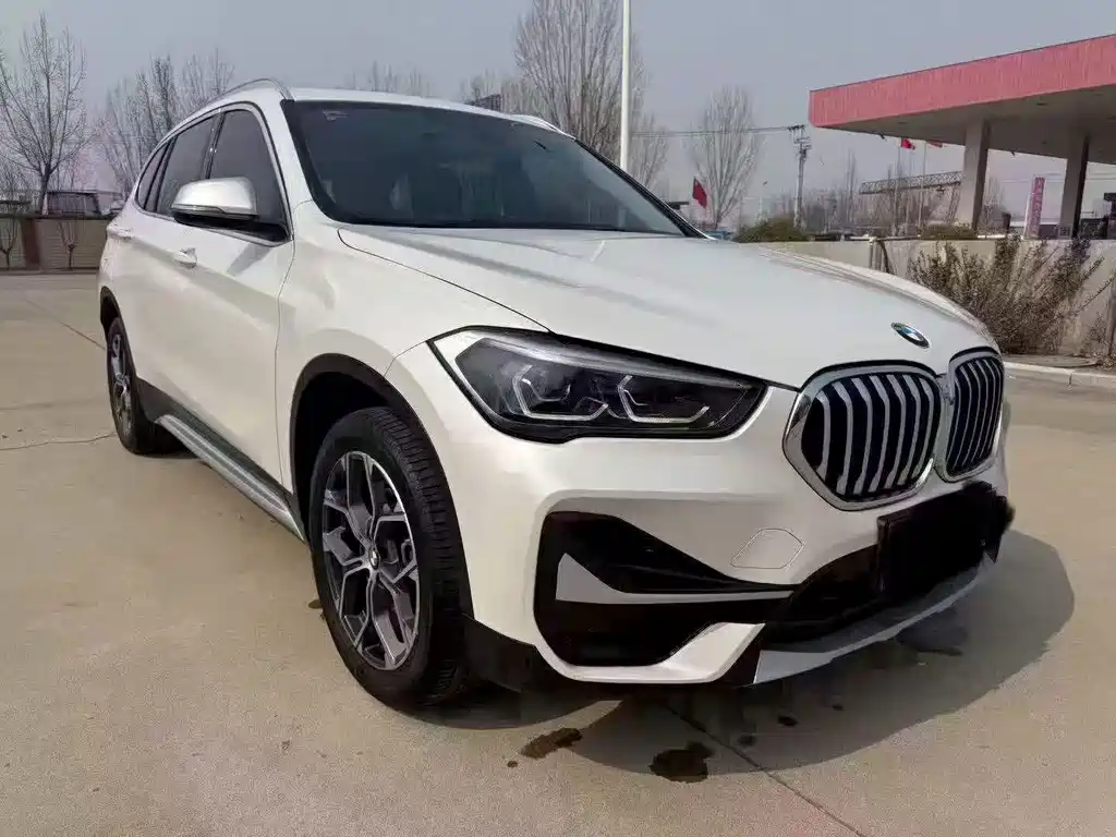 BMW X1 2021 — фото 1