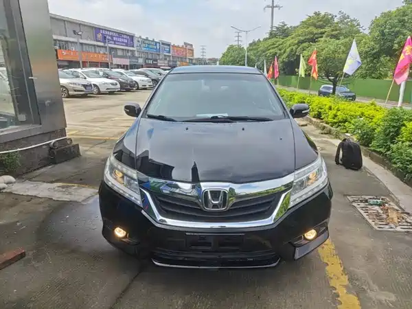 Honda Crider 2015