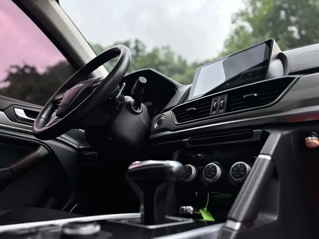 Haval H6 2018 — фото 19