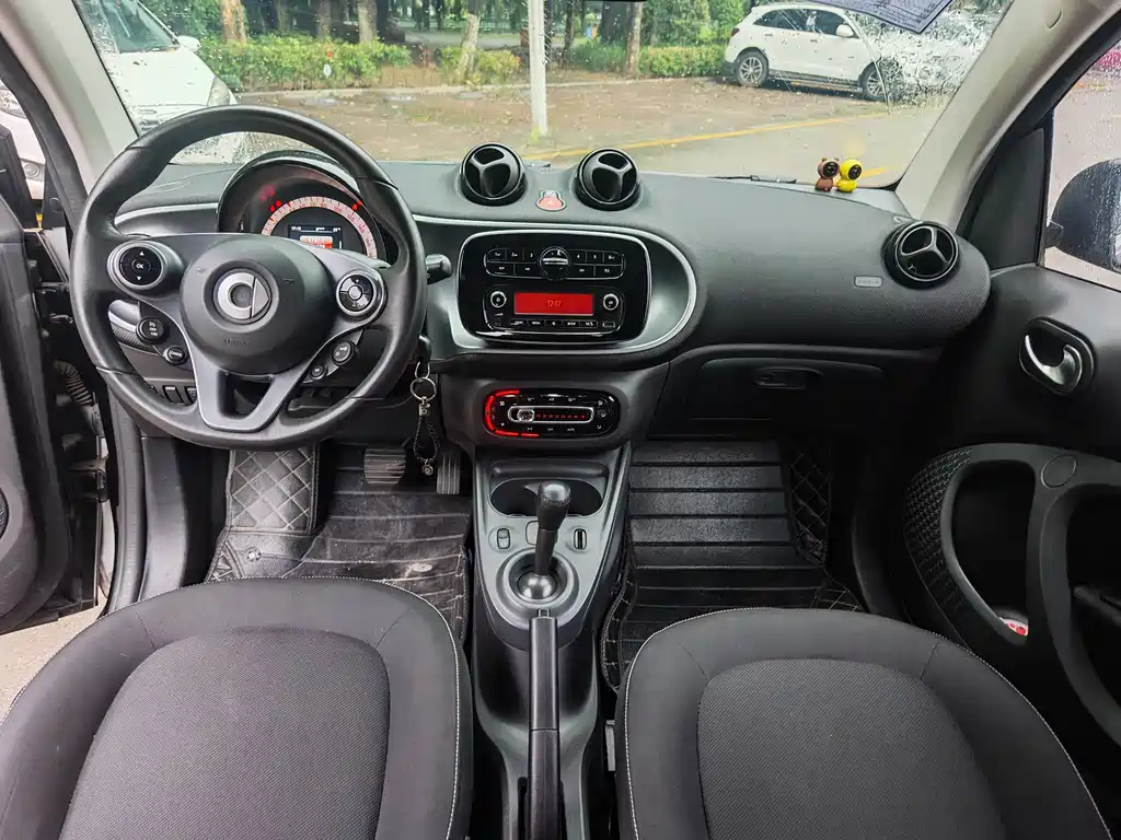 smart Fortwo 2016 — фото 9