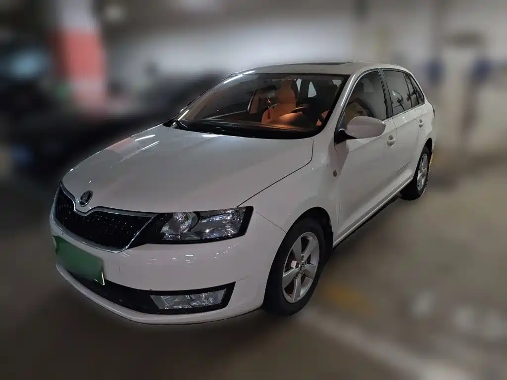 Skoda Rapid Spaceback 2016